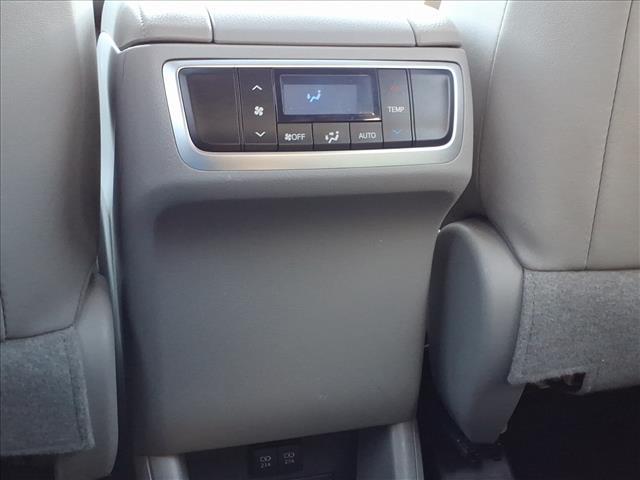 used 2019 Toyota Highlander car, priced at $30,944