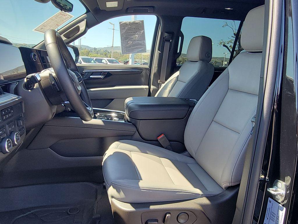 used 2025 Chevrolet Tahoe car, priced at $79,995