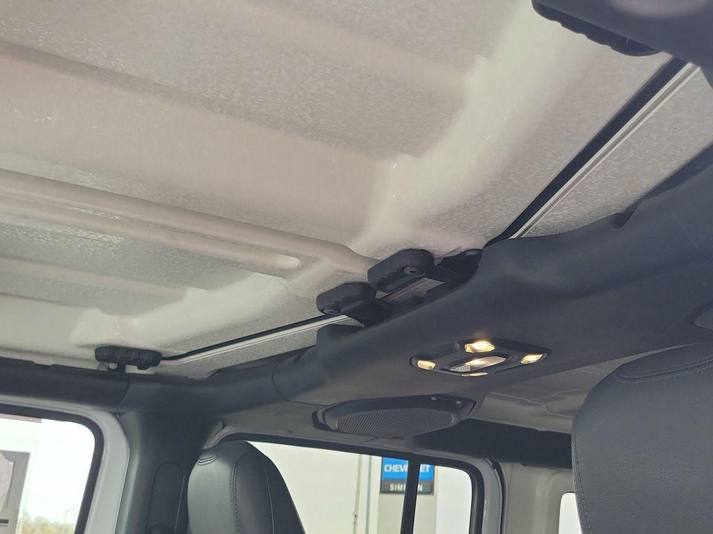 used 2021 Jeep Wrangler Unlimited car, priced at $34,995
