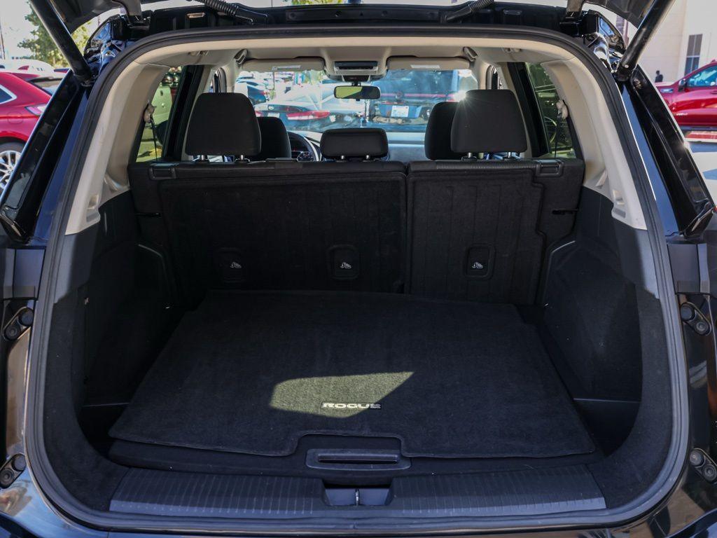 used 2024 Nissan Rogue car, priced at $18,195