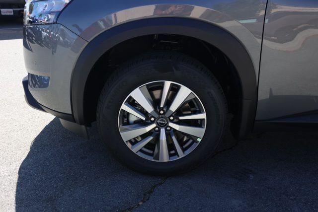 new 2025 Nissan Pathfinder car, priced at $40,506
