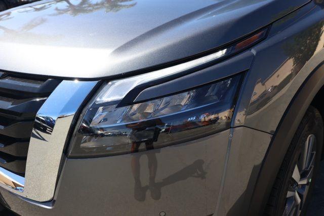 new 2025 Nissan Pathfinder car, priced at $40,506