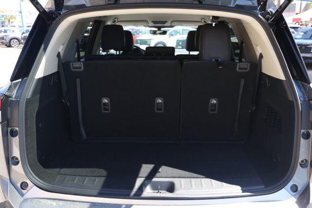 new 2025 Nissan Pathfinder car, priced at $40,506