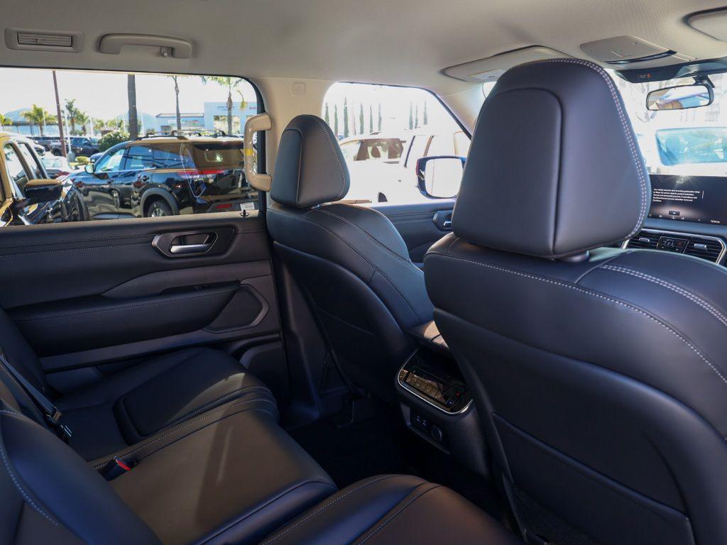 new 2026 Nissan Armada car, priced at $62,015