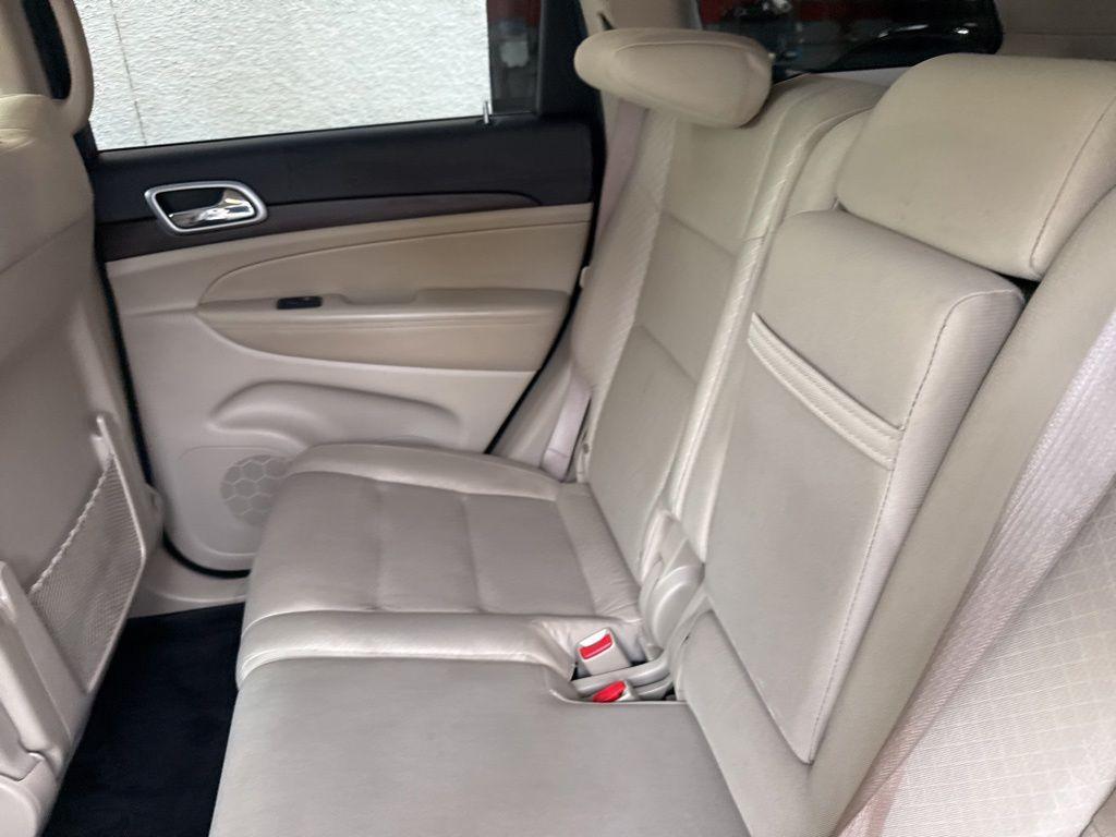 used 2018 Jeep Grand Cherokee car, priced at $16,104