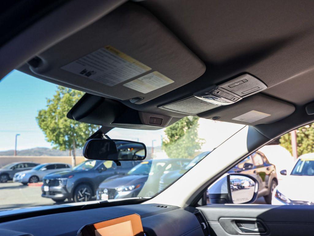 new 2025 Nissan Pathfinder car, priced at $38,284