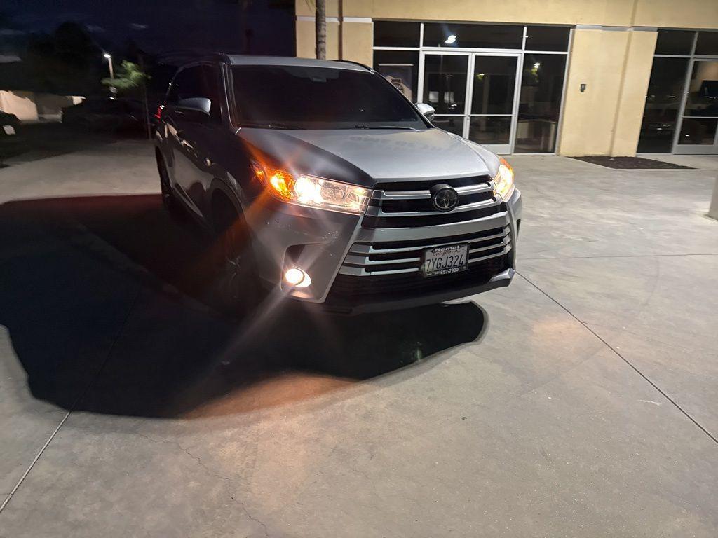 used 2017 Toyota Highlander car, priced at $23,204