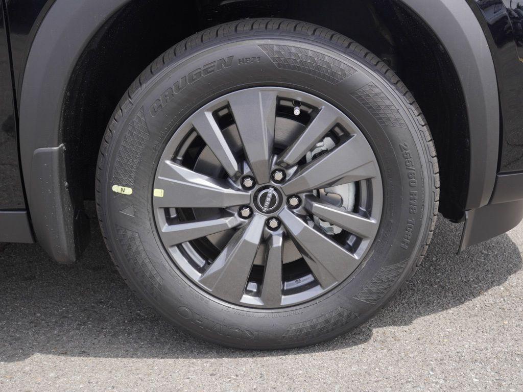 new 2026 Nissan Pathfinder car, priced at $36,345