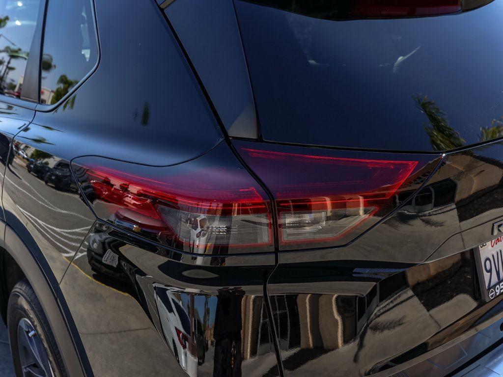 used 2025 Nissan Rogue car, priced at $23,995