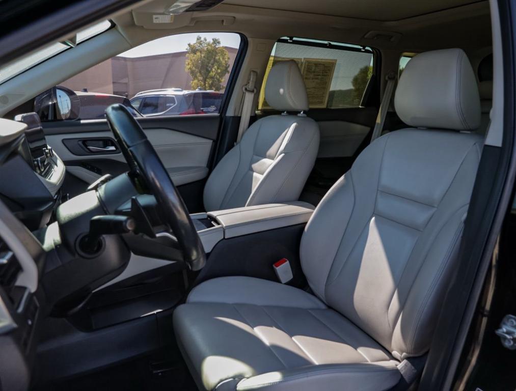 used 2023 Nissan Rogue car, priced at $23,395