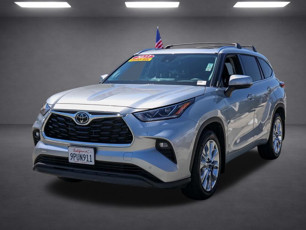 used 2023 Toyota Highlander car, priced at $40,380
