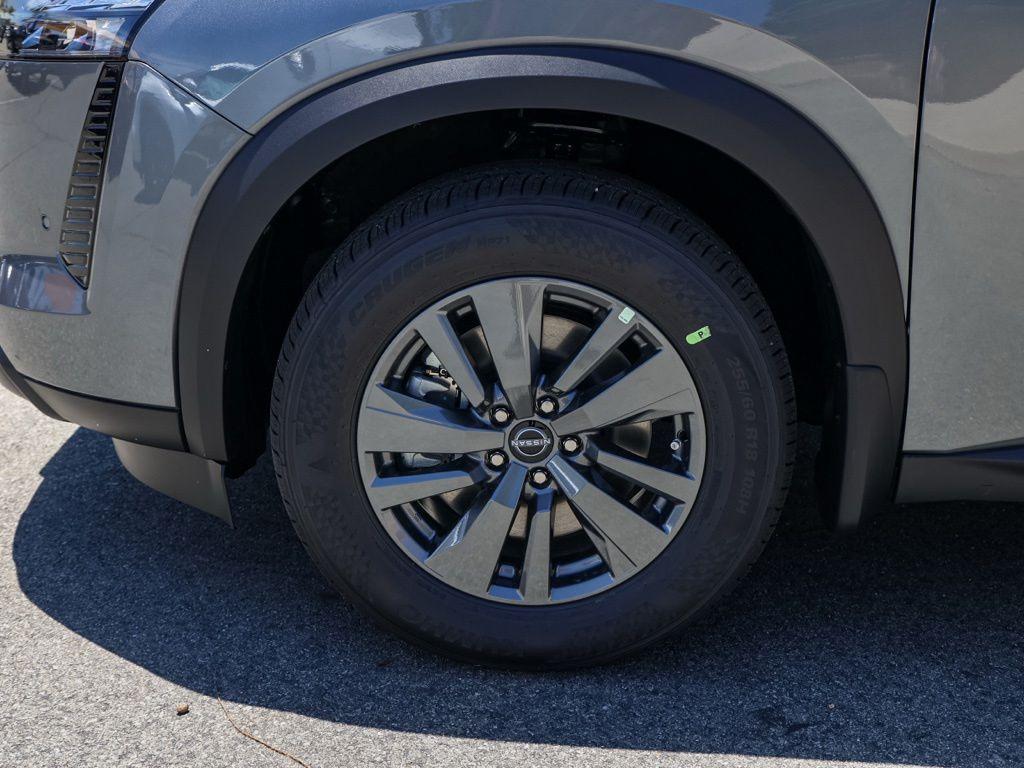 new 2026 Nissan Pathfinder car, priced at $39,977