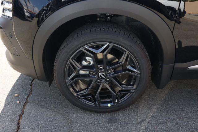 new 2026 Nissan Kicks car, priced at $26,668