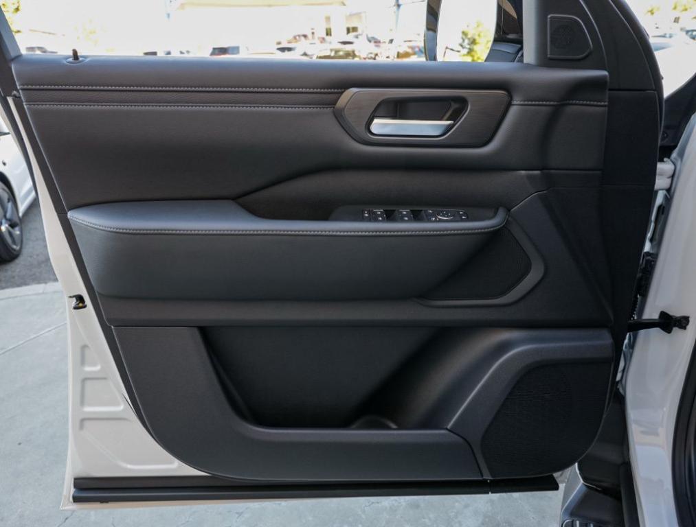 new 2026 Nissan Armada car, priced at $57,822