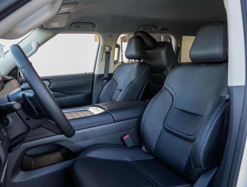 new 2026 Nissan Armada car, priced at $57,822