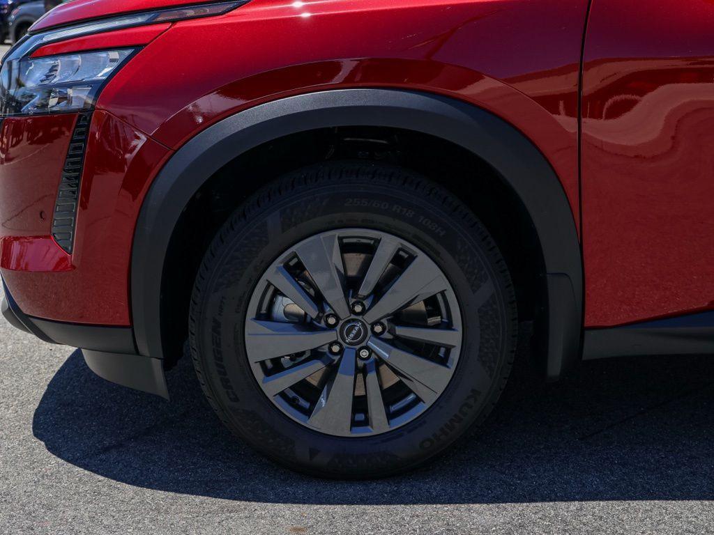 new 2026 Nissan Pathfinder car, priced at $39,922