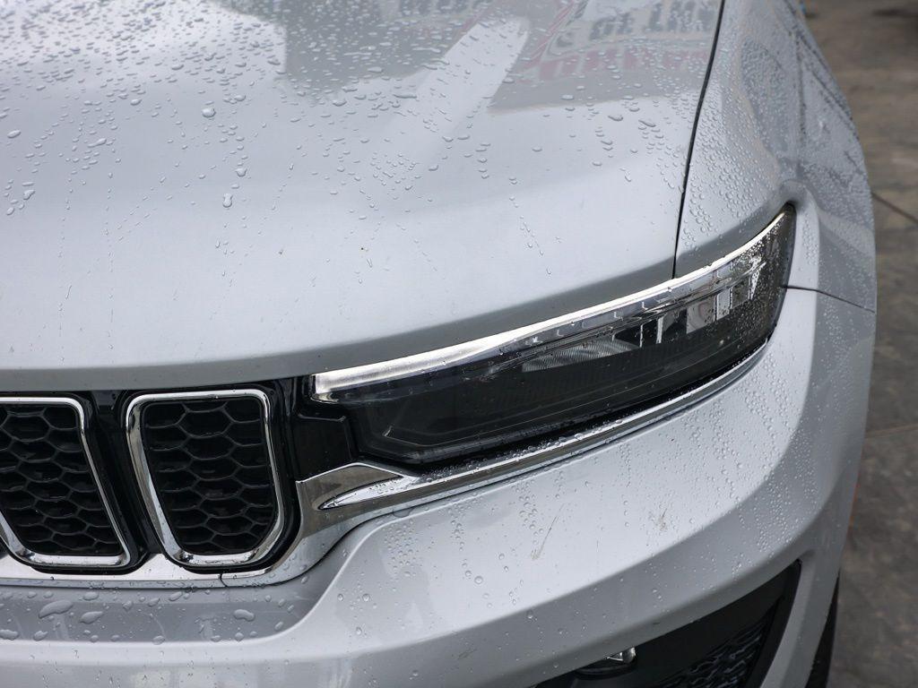 used 2024 Jeep Grand Cherokee 4xe car, priced at $33,995