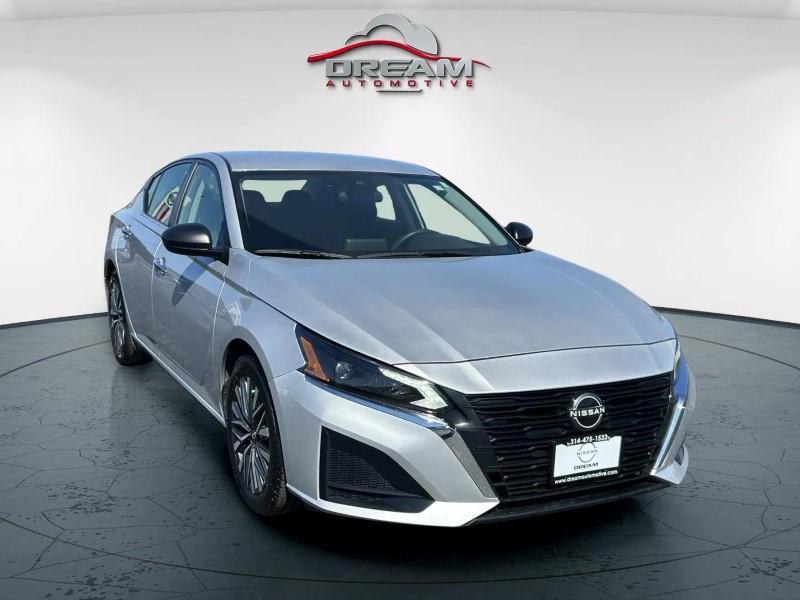 used 2024 Nissan Altima car, priced at $17,660