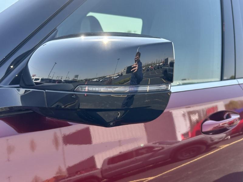 new 2025 Nissan Armada car, priced at $61,970