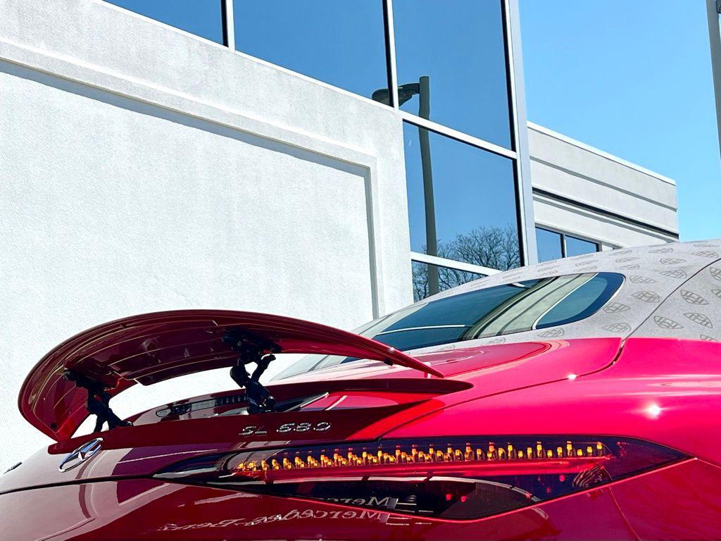 new 2026 Mercedes-Benz Maybach SL 680 Monogram Series car, priced at $239,250