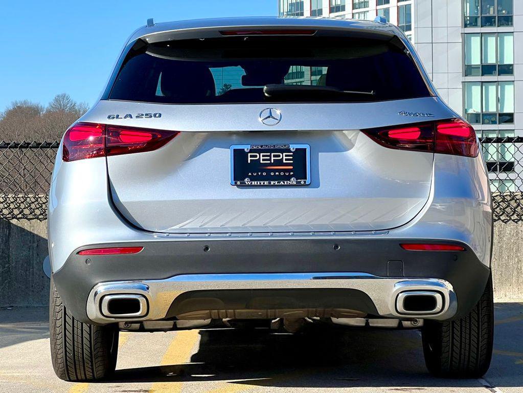 used 2026 Mercedes-Benz GLA 250 car, priced at $44,957