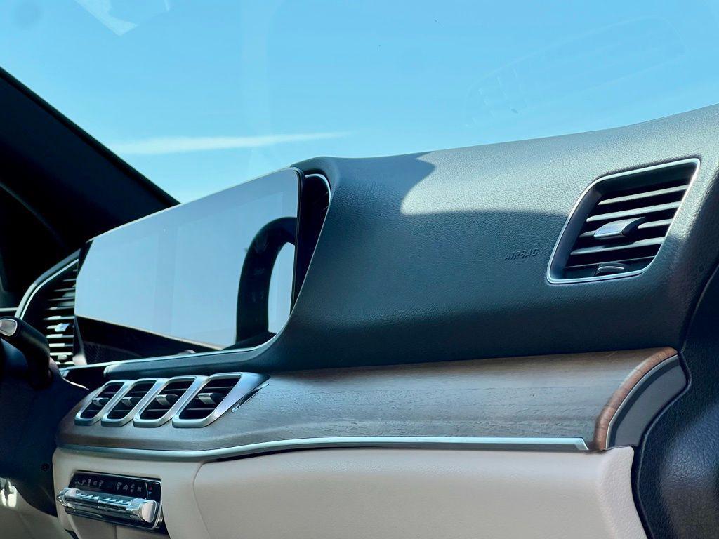 used 2023 Mercedes-Benz GLE 350 car, priced at $50,425