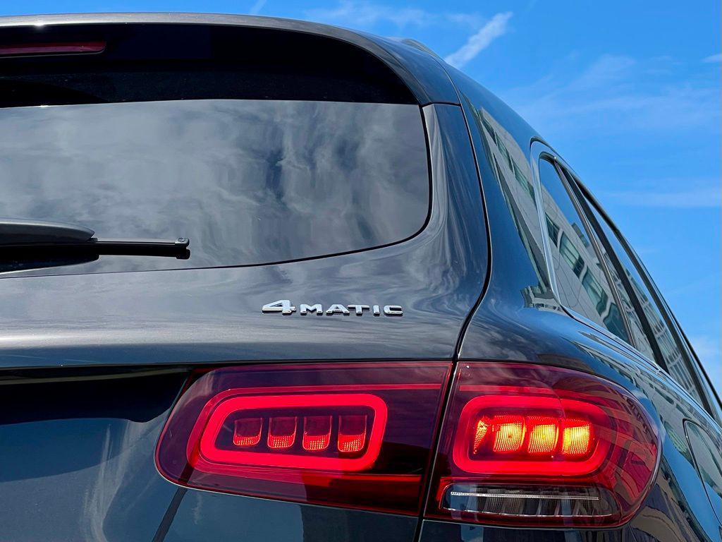 used 2022 Mercedes-Benz GLC 300 car, priced at $32,510