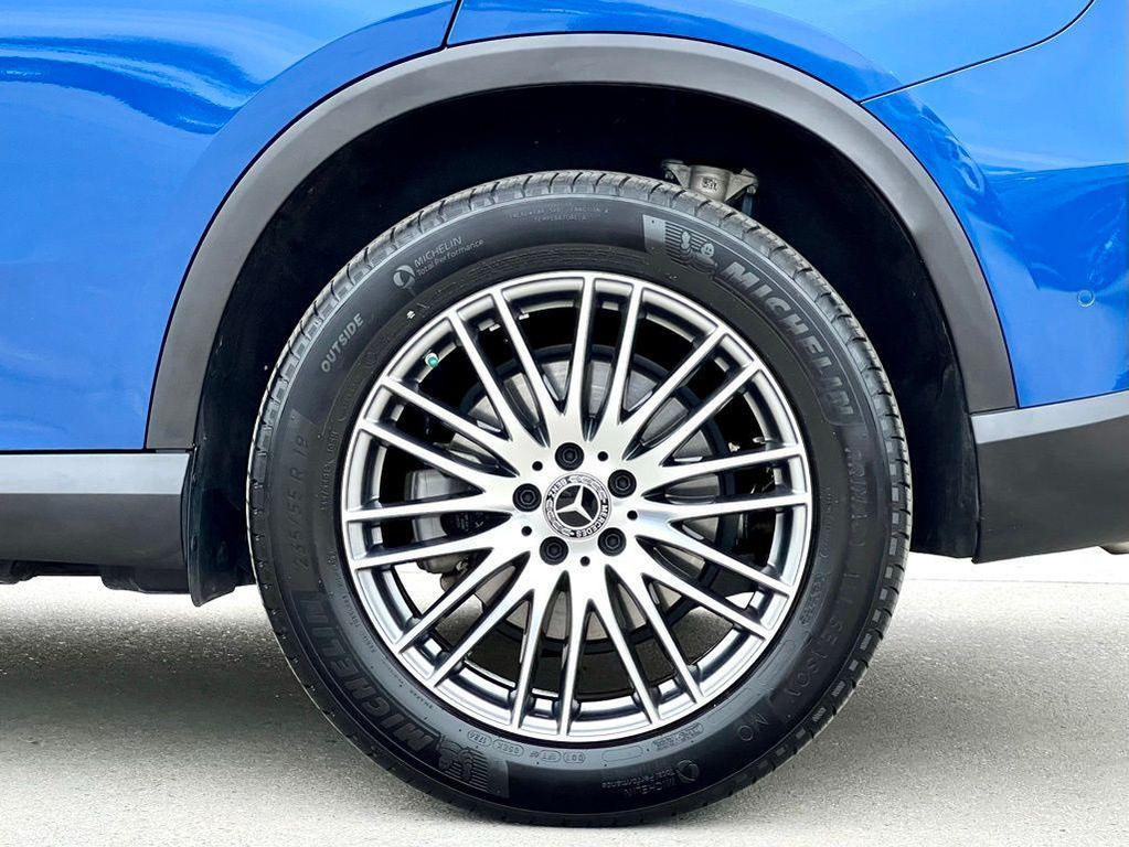 used 2024 Mercedes-Benz GLC 300 car, priced at $45,945