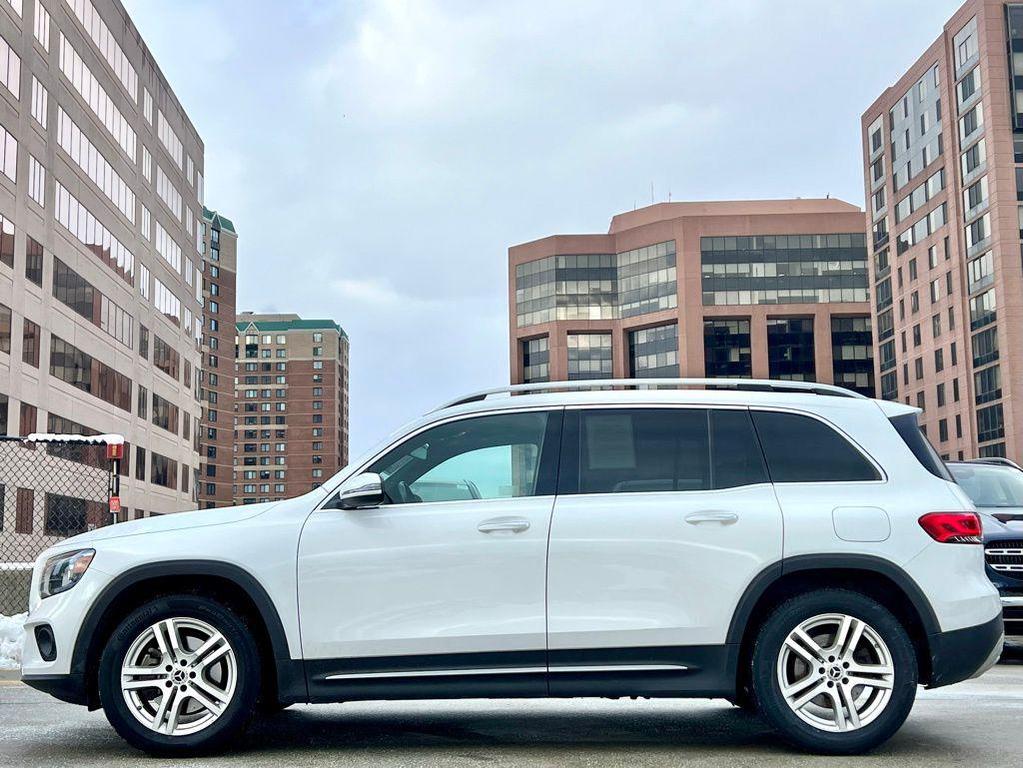 used 2022 Mercedes-Benz GLB 250 car, priced at $27,945