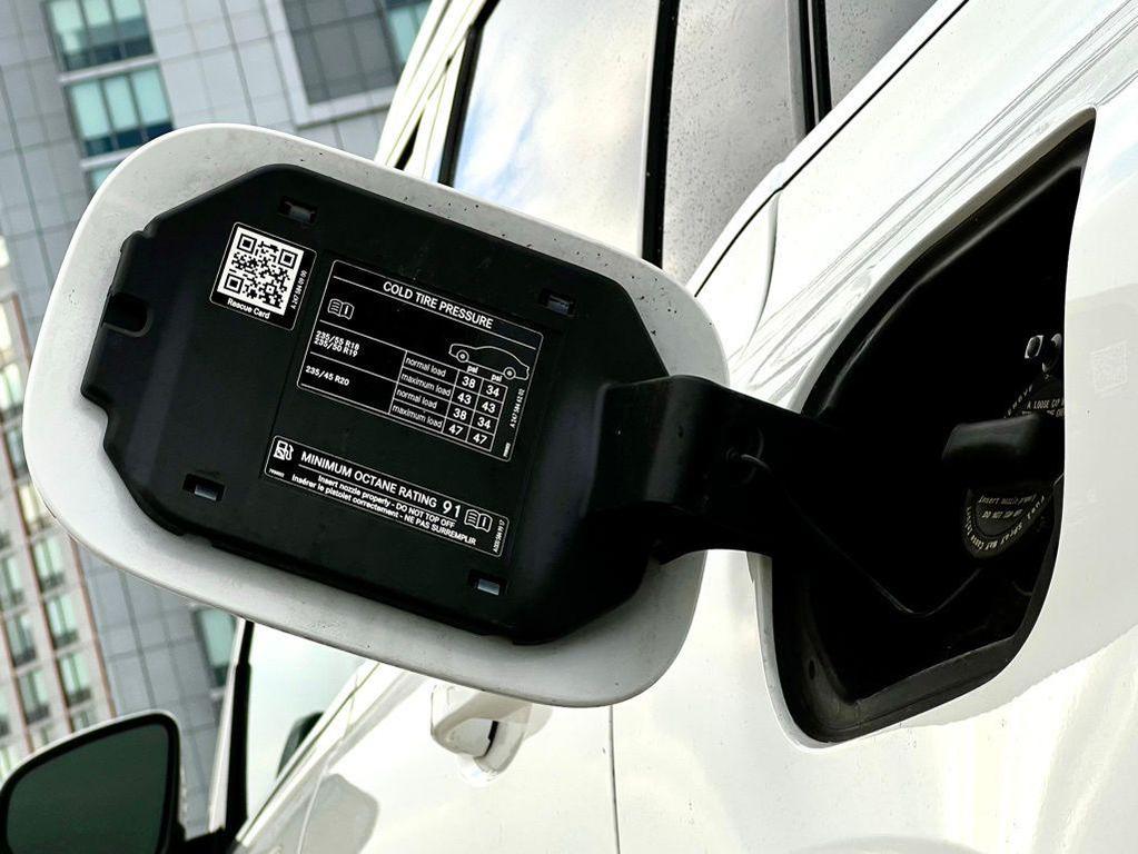 used 2022 Mercedes-Benz GLB 250 car, priced at $27,945