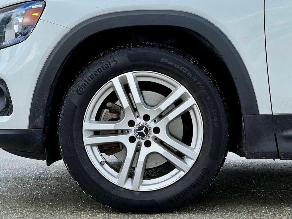 used 2022 Mercedes-Benz GLB 250 car, priced at $27,945