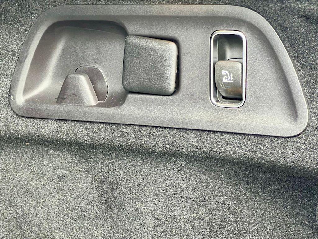 Mercedes-Benz GLE view 49