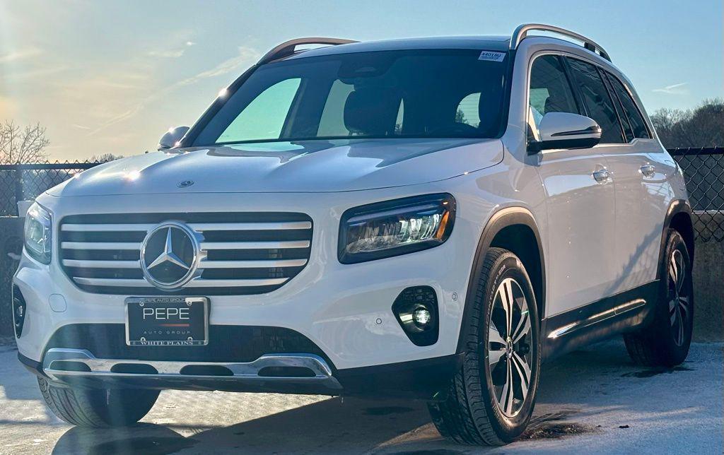 used 2025 Mercedes-Benz GLB 250 car, priced at $40,945