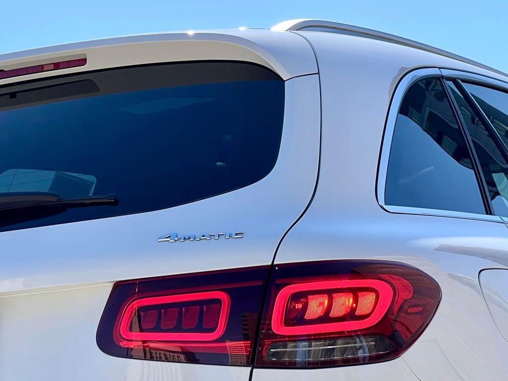 used 2022 Mercedes-Benz GLC 300 car, priced at $31,170