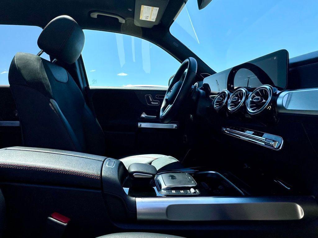 used 2023 Mercedes-Benz GLB 250 car, priced at $32,770