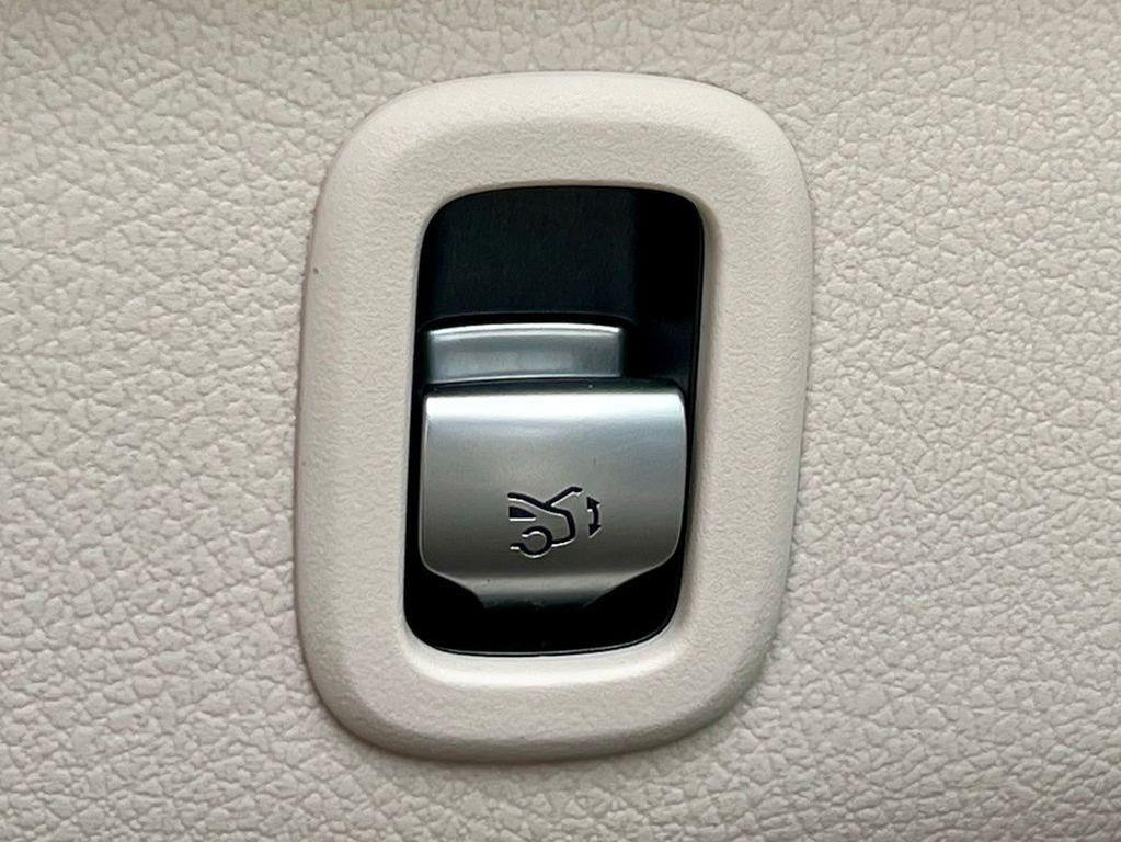 used 2023 Mercedes-Benz C-Class car, priced at $38,030