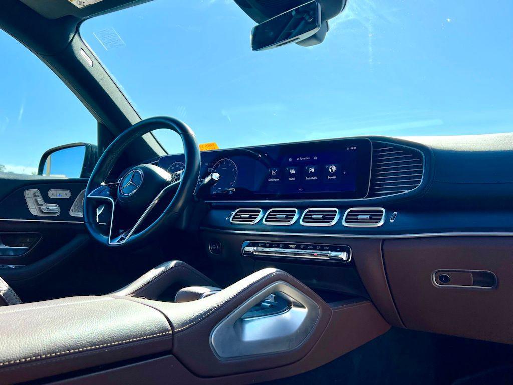 Mercedes-Benz GLS view 8