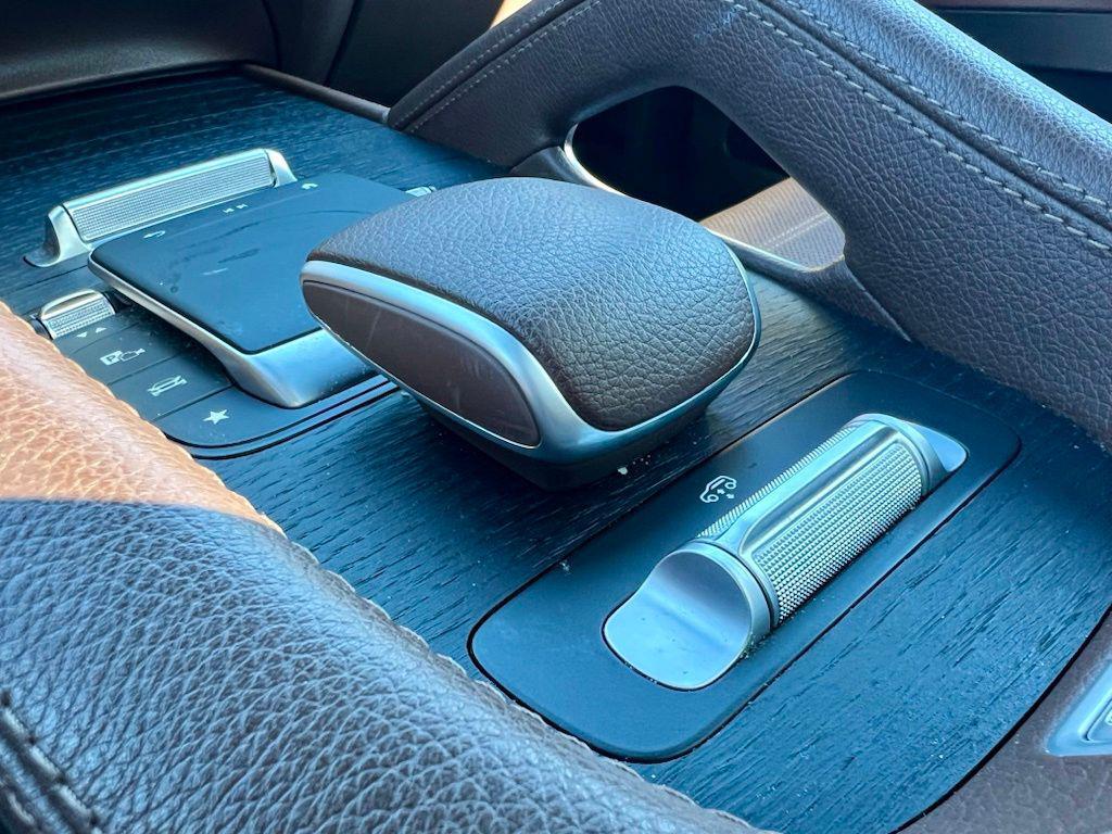 Mercedes-Benz GLS view 13
