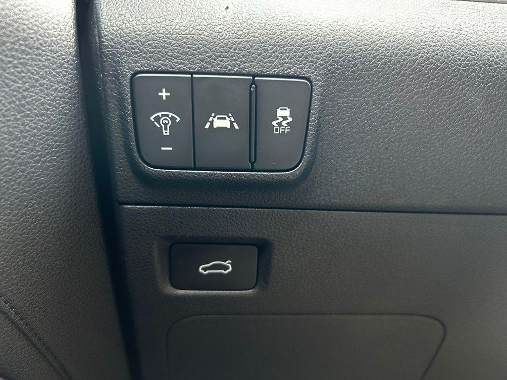 used 2024 Kia K5 car, priced at $28,000