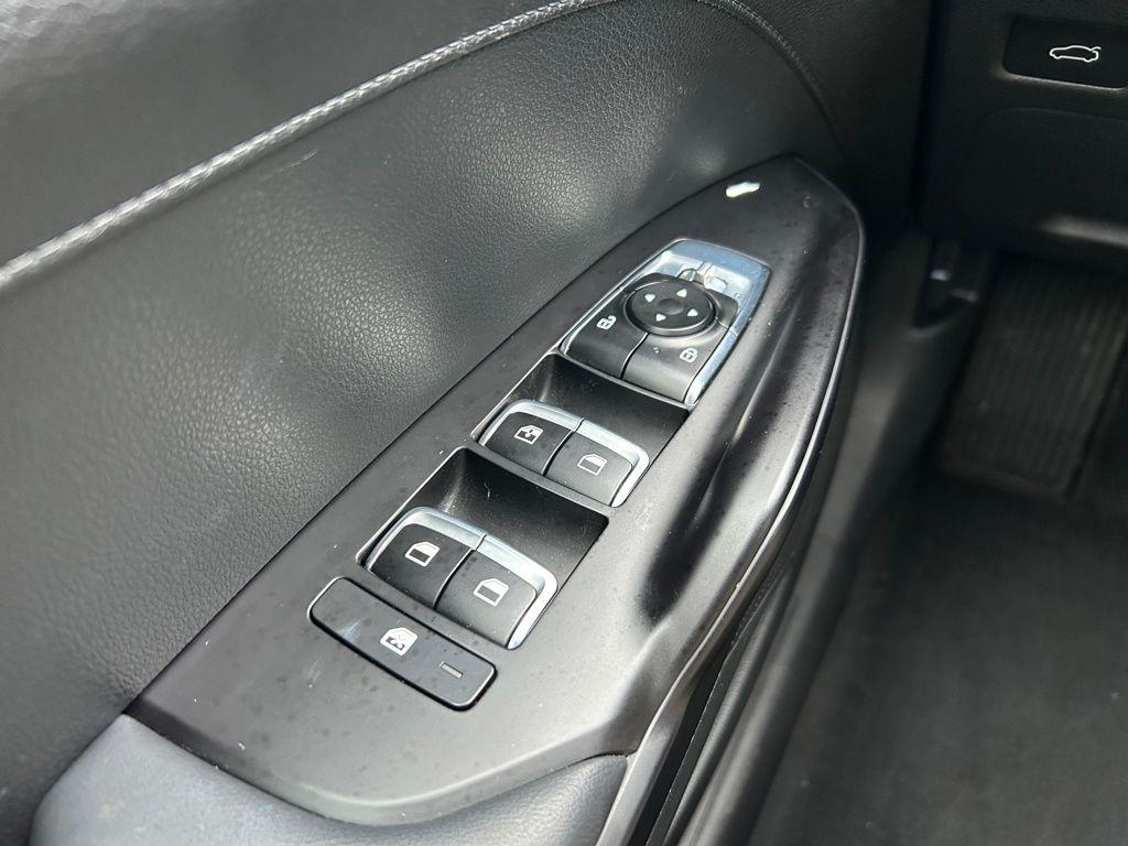 used 2024 Kia K5 car, priced at $28,000