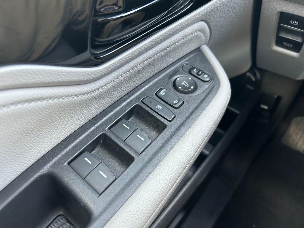 used 2021 Honda Odyssey car, priced at $27,900