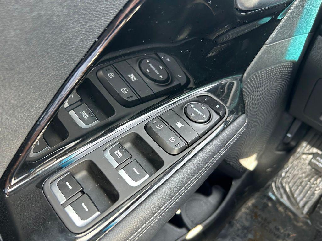 used 2022 Kia Niro car, priced at $19,400