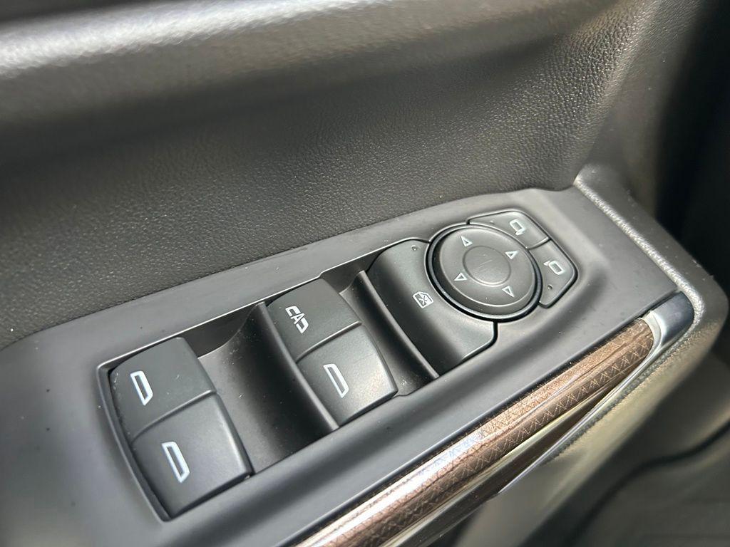 used 2019 Chevrolet Silverado 1500 car, priced at $31,000