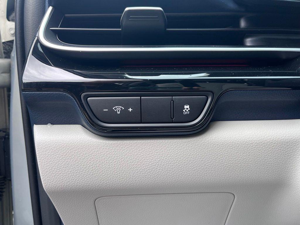used 2025 Kia Carnival car, priced at $43,448