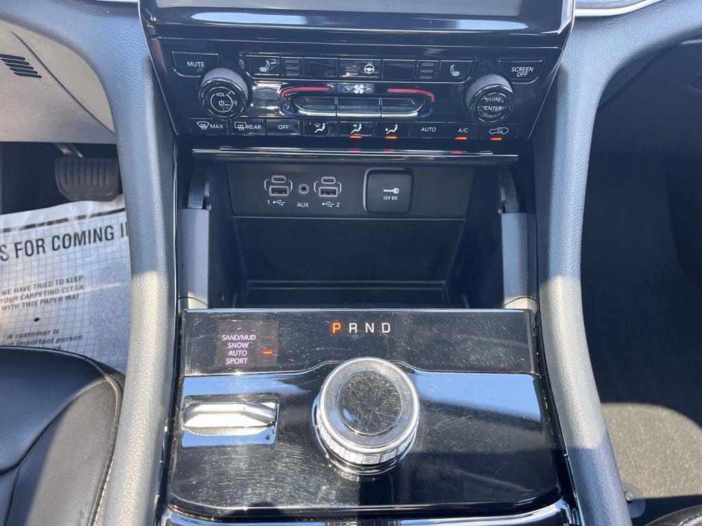 used 2023 Jeep Grand Cherokee car, priced at $30,348