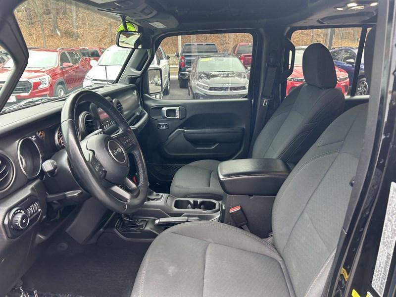 used 2022 Jeep Wrangler Unlimited car, priced at $27,950