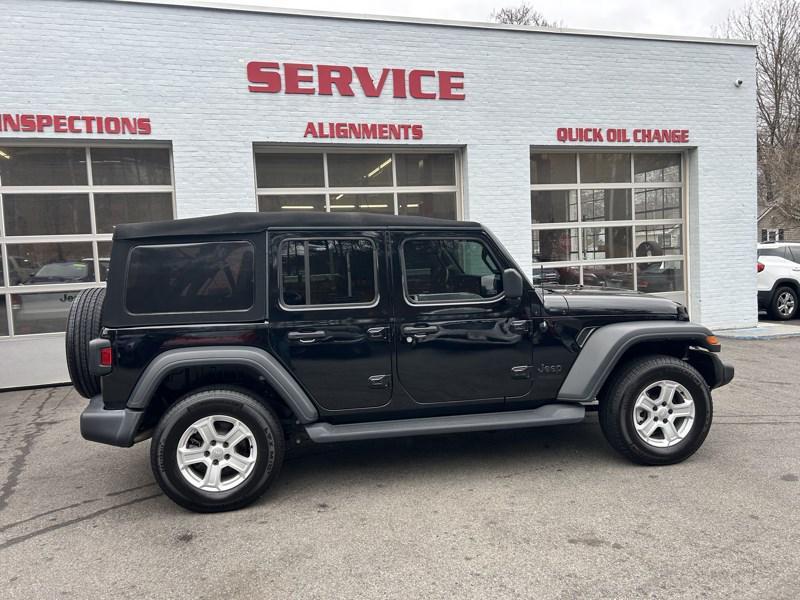 used 2022 Jeep Wrangler Unlimited car, priced at $27,950