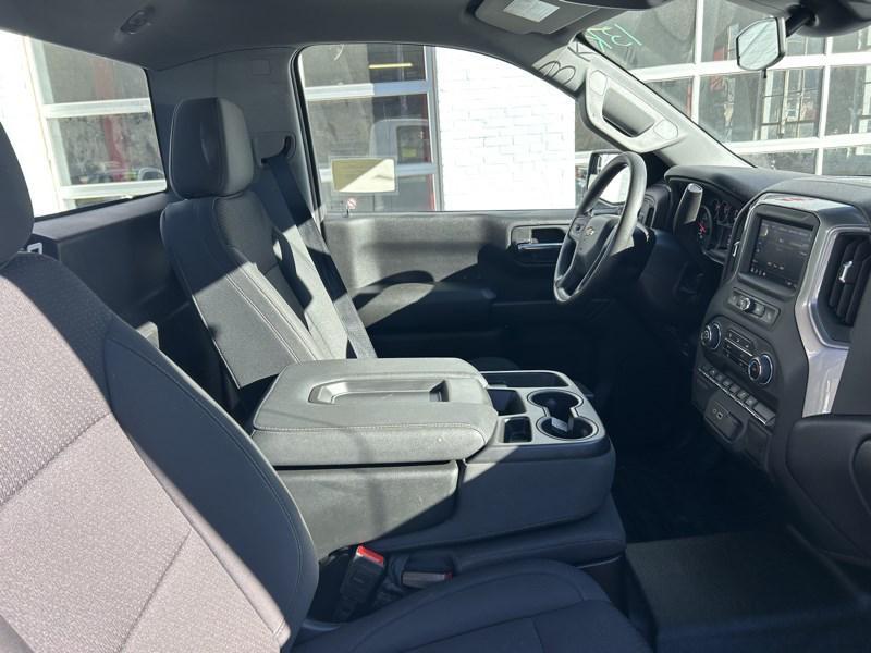 used 2024 Chevrolet Silverado 1500 car, priced at $25,990