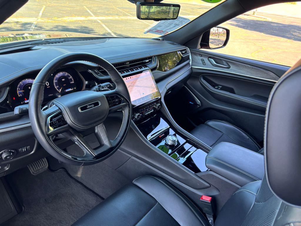 used 2022 Jeep Grand Cherokee car, priced at $31,900