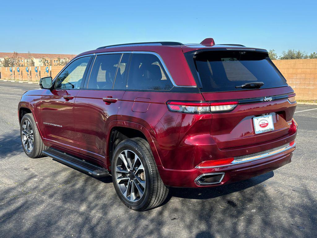 used 2022 Jeep Grand Cherokee car, priced at $31,900